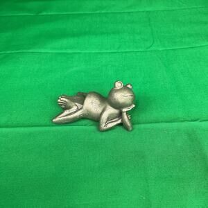Whimsical Bronze-Tone Reclining Frog Pot Lifter-Decorative Garden Accent 3in